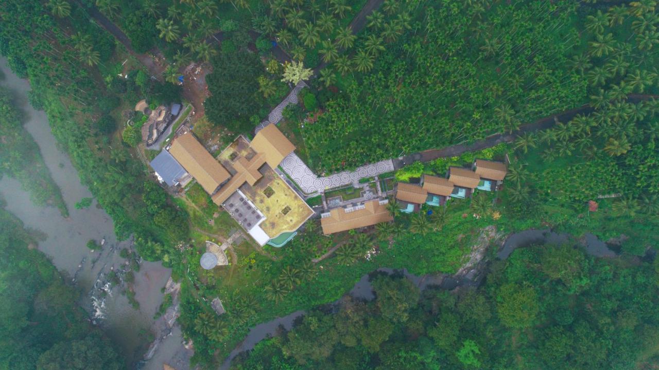 Maayaa Riverside Villa By Kpm Tripenta Attappādi 외부 사진