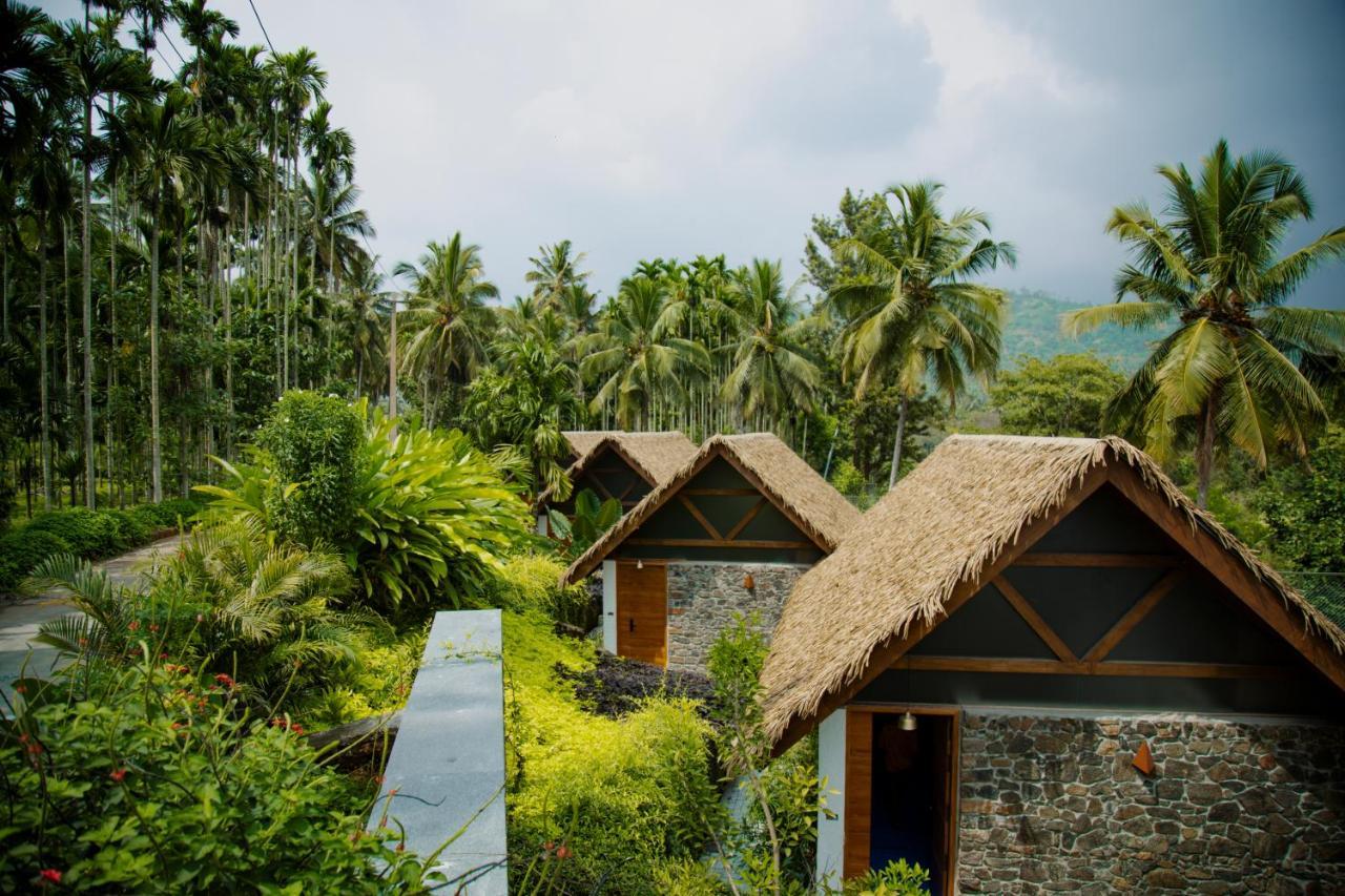 Maayaa Riverside Villa By Kpm Tripenta Attappādi 외부 사진