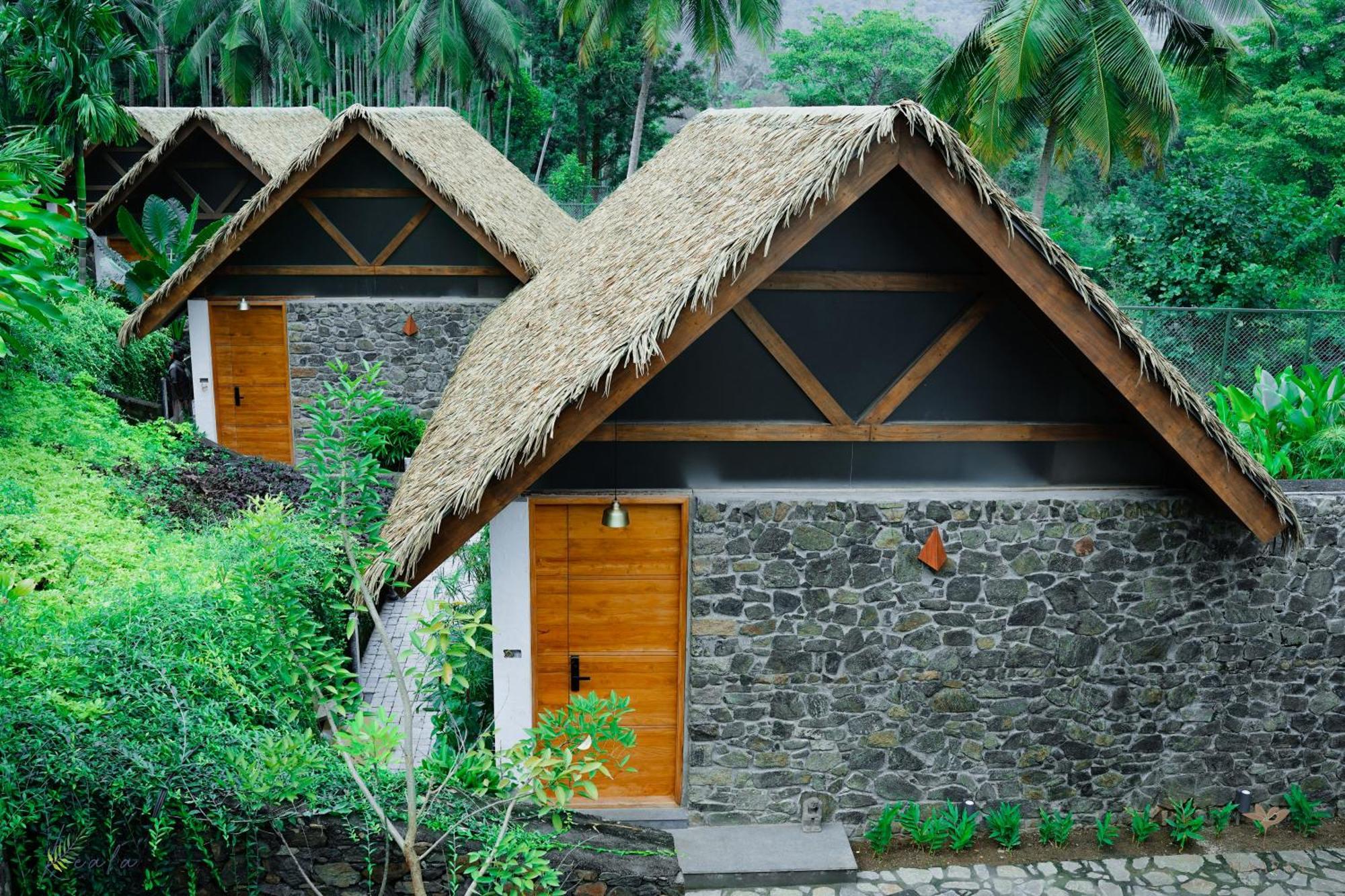 Maayaa Riverside Villa By Kpm Tripenta Attappādi 외부 사진